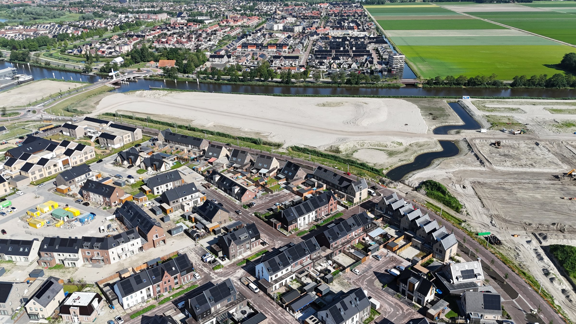 Fase 3: De Oevers & Het Eiland
